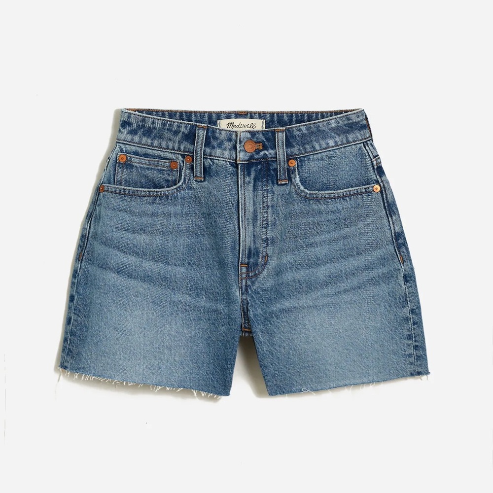 NWOT Madewell Plus Curvy Perfect Vintage Mid-Length Jean Short in Dewberry Wash - Picture 3 of 4
